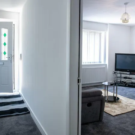 Holiday home Fantastic Large House With Private Parking *